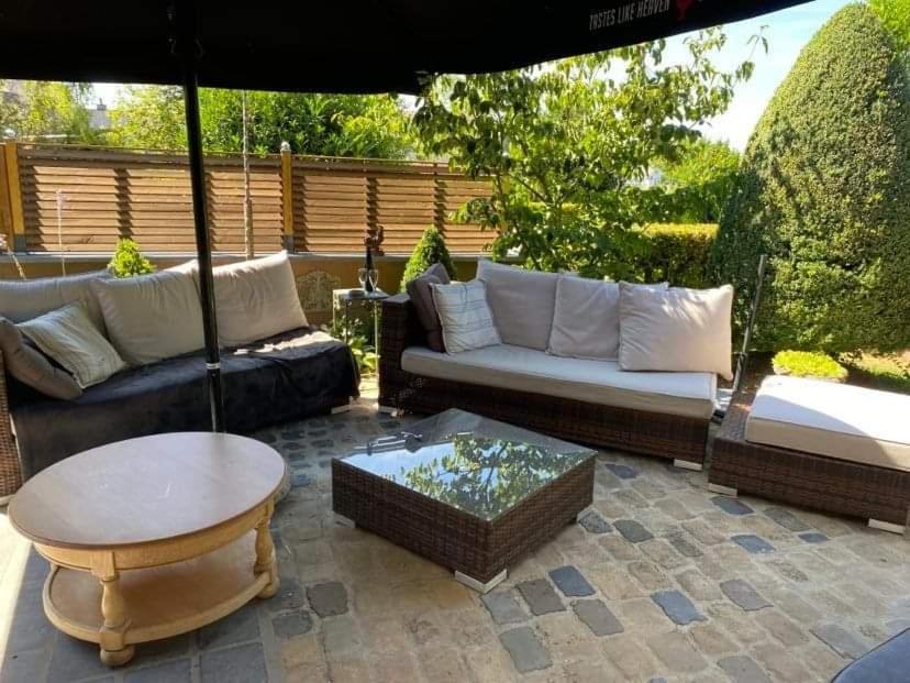 Chez Monsieur Bed and Breakfast Florenville Εξωτερικό φωτογραφία