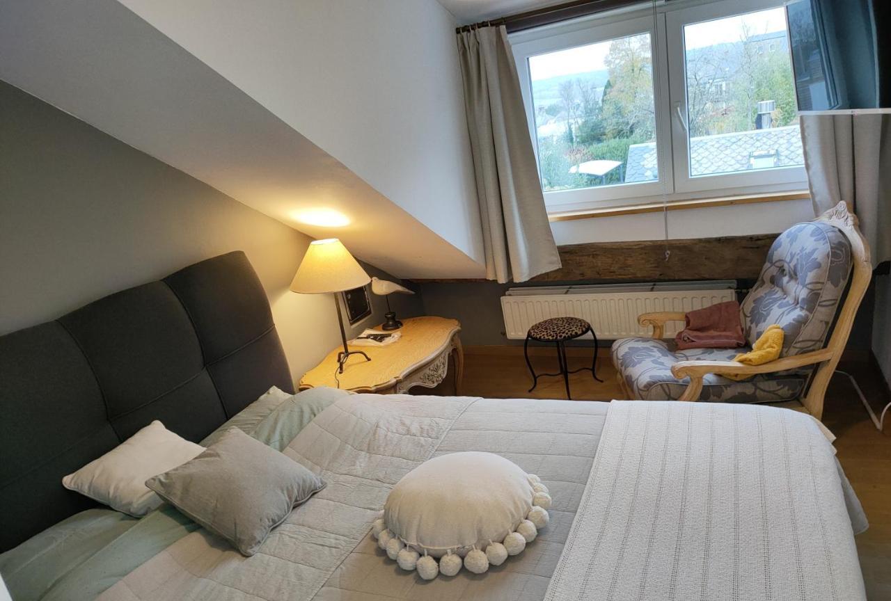 Chez Monsieur Bed and Breakfast Florenville Εξωτερικό φωτογραφία